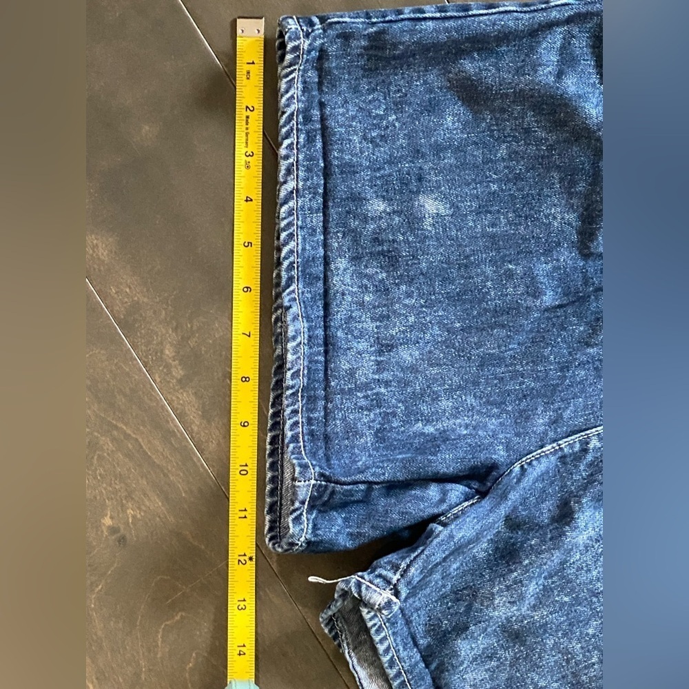 Denim High-Waisted Women's Flared Wide Leg 80’s 90’s Style Shorts - Picture 8 of 9